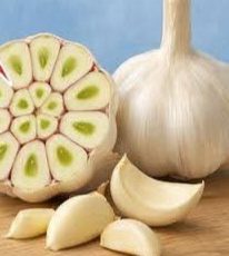 Natural Garlic Sleep-Enhancing Tonic Recipe